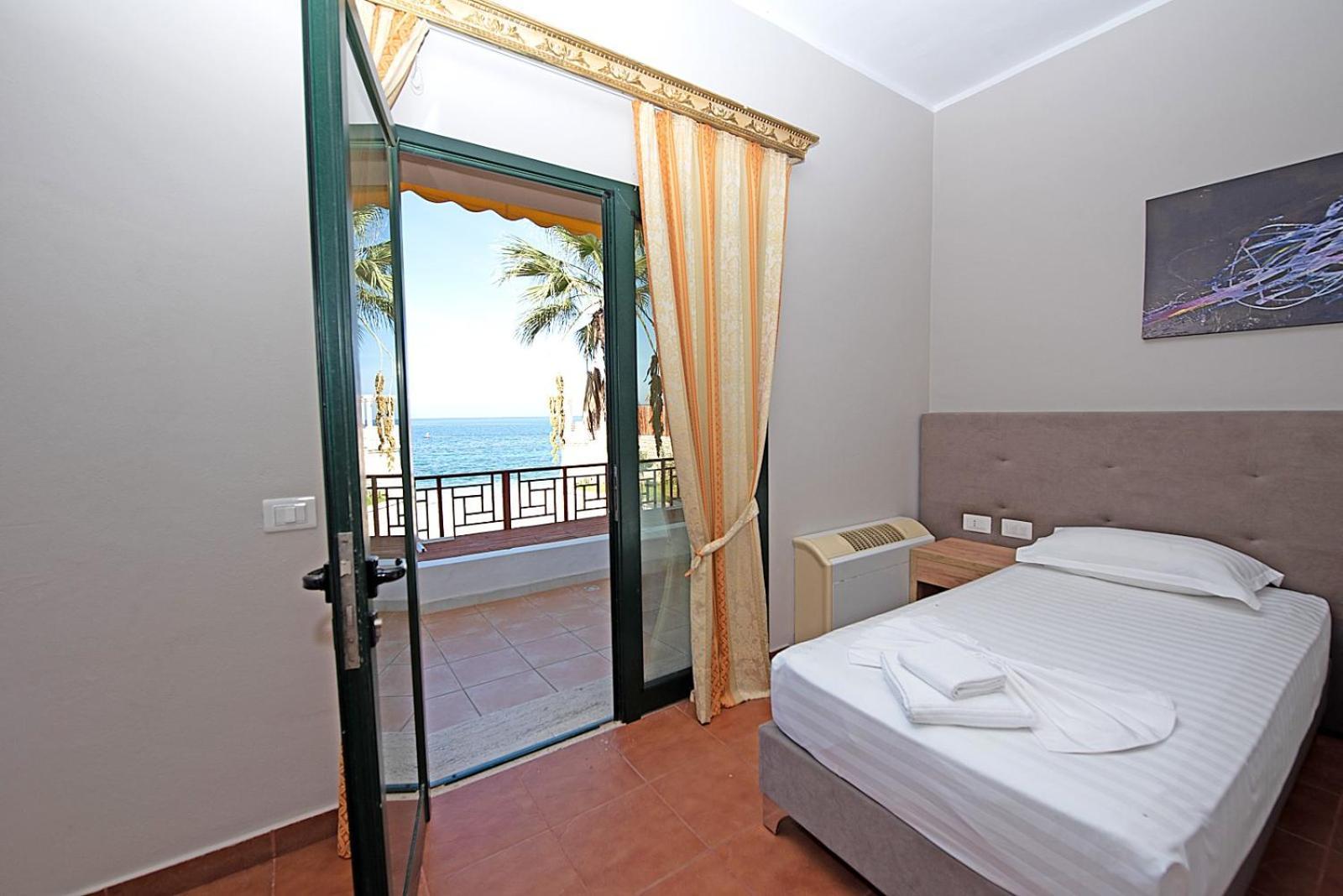 Palmanova Beach Mardok Vlorë Extérieur photo